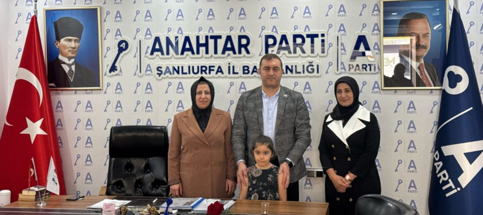 Şanlıurfa İl Başkanı Metin Baydar: İlçe Başkanımız Hülya Yıldız’ı Ağırlamaktan Memnuniyet Duyduk - GÜNDEM - İnternetin Ajansı