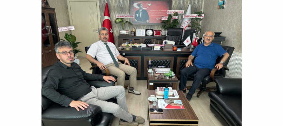 NECATİ COŞKUNER: “KASTAMONU İL TİCARET MÜDÜRÜ İBRAHİM İRİŞ’E HAYIRLI OLSUN ZİYARETİNDE BULUNDUK” - GÜNDEM - İnternetin Ajansı