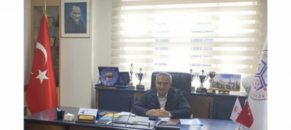 Uşak Amatör Spor Kulüpleri Federasyonu Başkanı Osman Kocabıyık’tan 12 Dev Adam’a Tebrik - GÜNDEM - İnternetin Ajansı